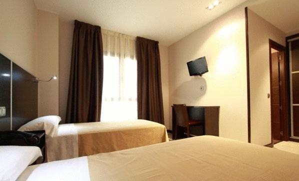 Hostal Avenida Barajas Madrid Phòng bức ảnh