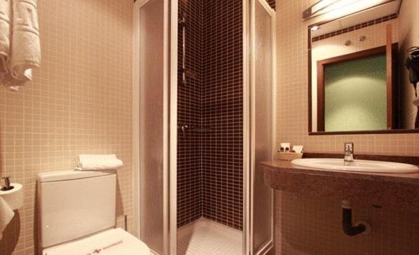 Hostal Avenida Barajas Madrid Phòng bức ảnh